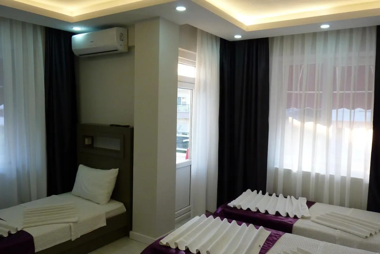 Konyaalti Hotel Анталья