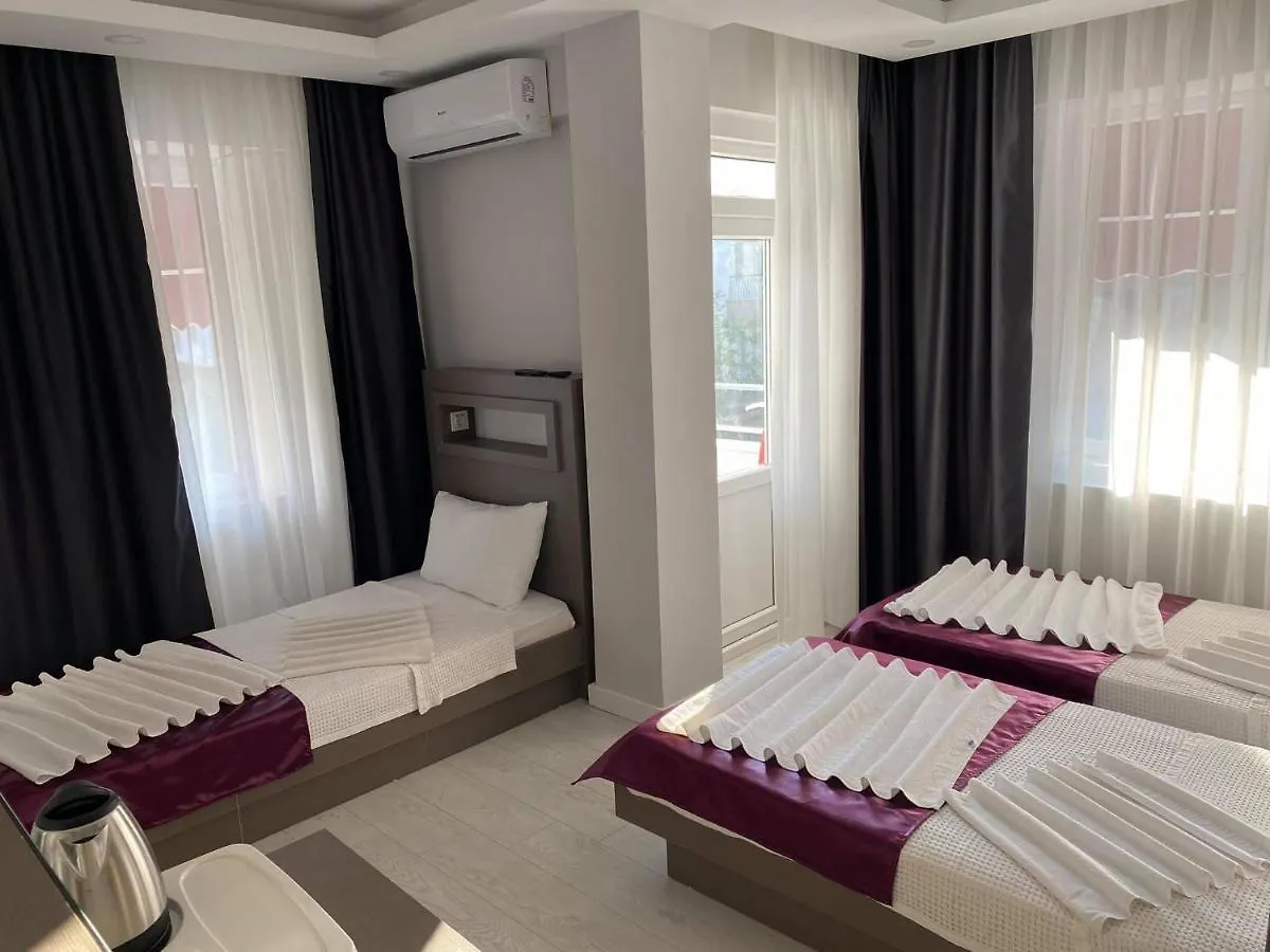 Konyaalti Hotel Анталья