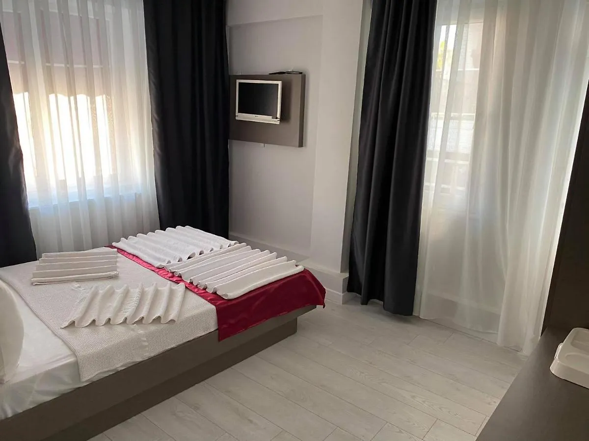 Konyaalti Hotel Анталья